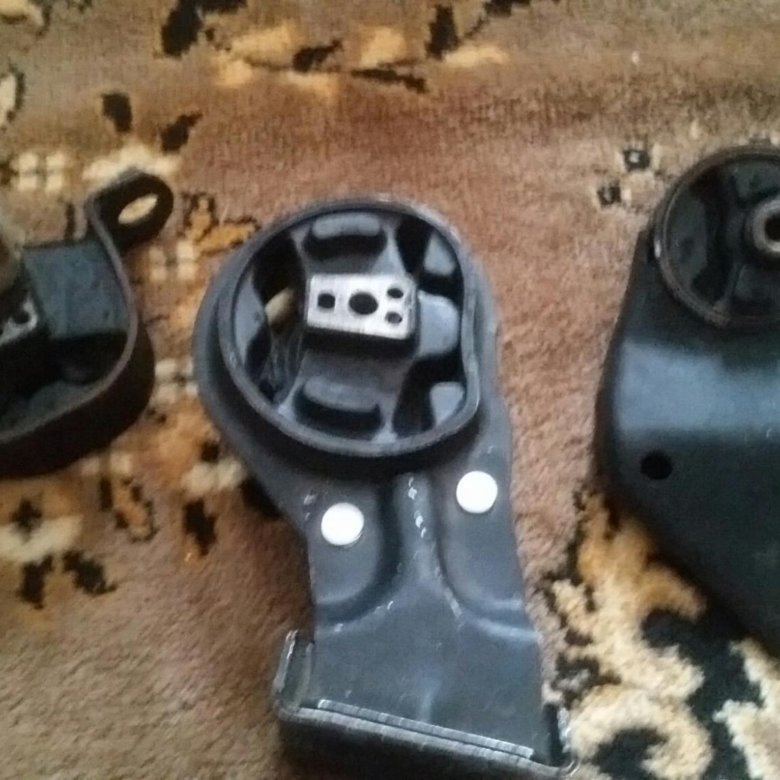 Опора двигателя ваз 2114. Подушки двигателя ваз 2114. Опора двигателя ваз 2114 комплект. Передняя опора двигателя ваз 2114. Подушка двс 2114.