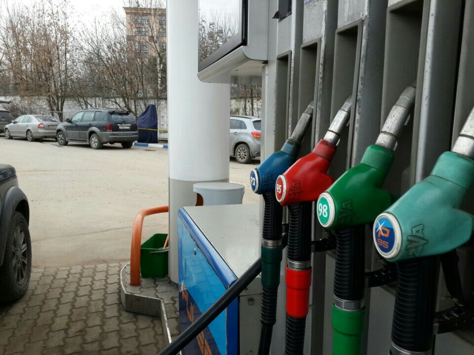 на какой заправке лучше 95 бензин. 95 бензин башнефть. газпромнефть бензин. качественное топливо на азс. заправка зима.