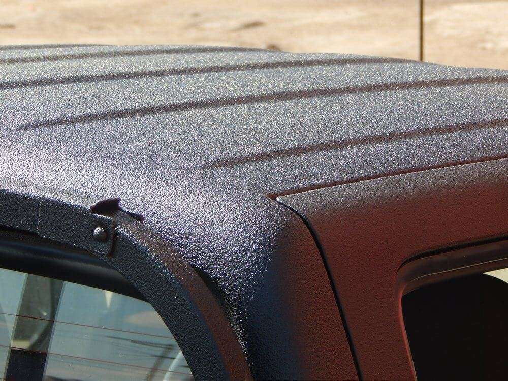 Купить покрытие для авто. Защитные покрытия для автомобиля. Полиуретановое покрытие для автомобиля. Полиуретан покрытие кузова автомобиля. Покрытие полимочевина для авто.