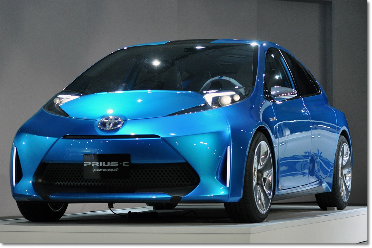 Самые лучшие гибриды. Тойота Приус концепт. Toyota Prius c Hybrid. Toyota Prius c Concept. Тойота Приус 2022.