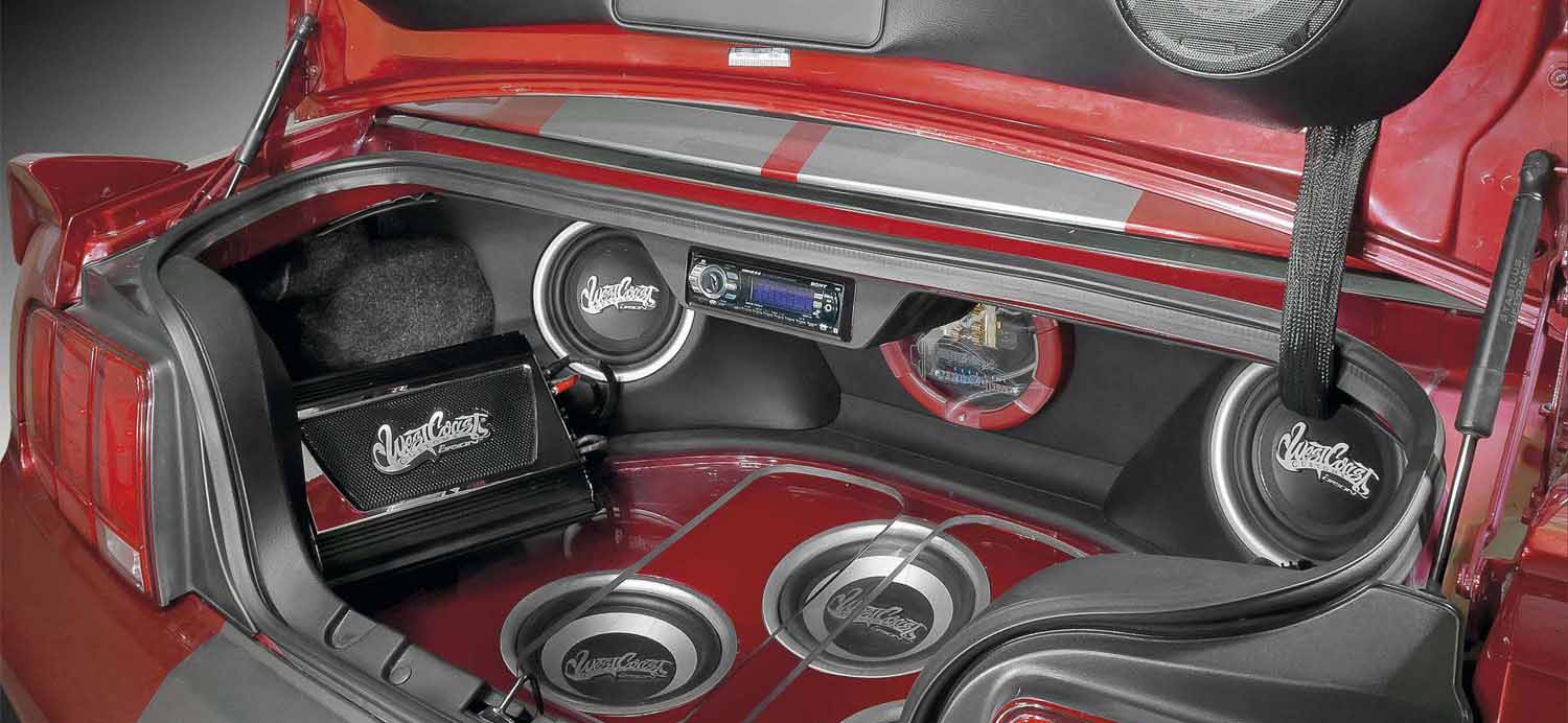 Правильный басс. Ford Mustang автозвук. Автозвук в Ford Mustang 2016. Форд Мустанг аудиосистема. Аудиосистема в авто.