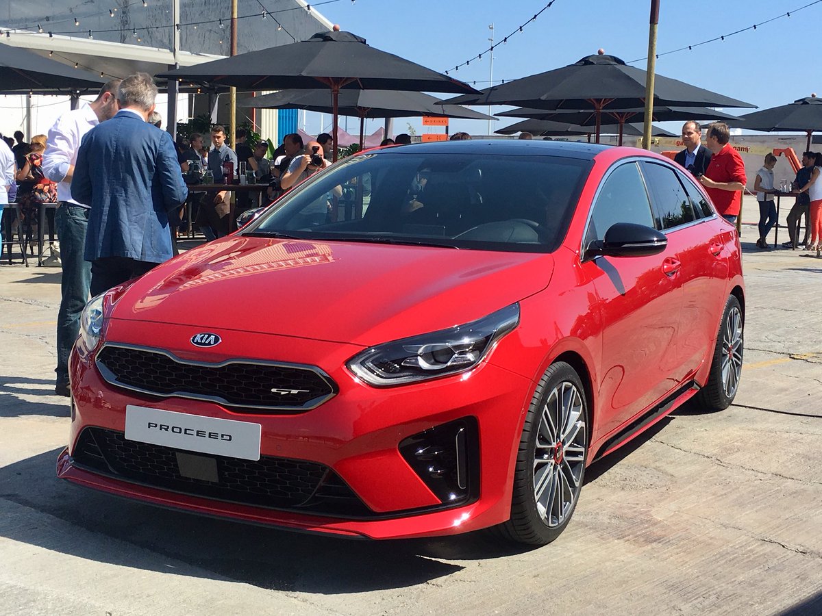 Proceed. Киа Просид 2018. Kia Ceed proceed 2019. Kia proceed 2018. Kia Ceed красная 2018.